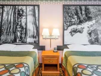 Super 8 By Wyndham Grants Pass Motel Room photo